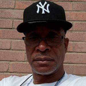 Meet your Posher, Stuart